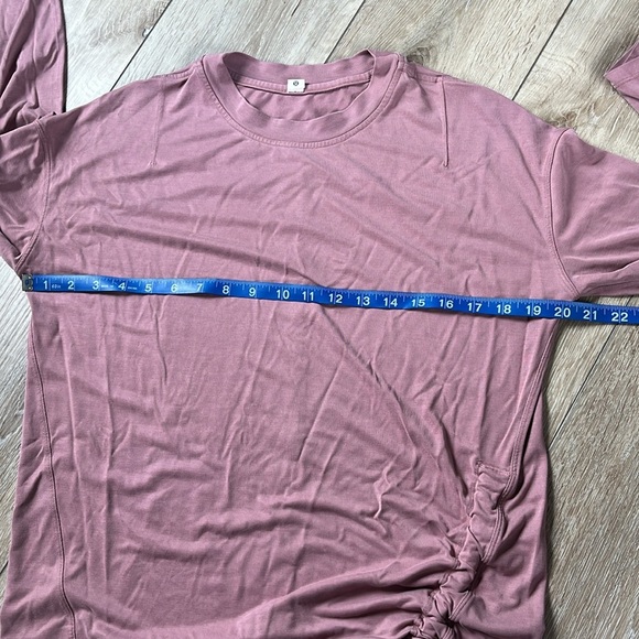 Lululemon Side Cinch Long Sleeve Crew Neck Pullover Top Purple Pink - Picture 8 of 9